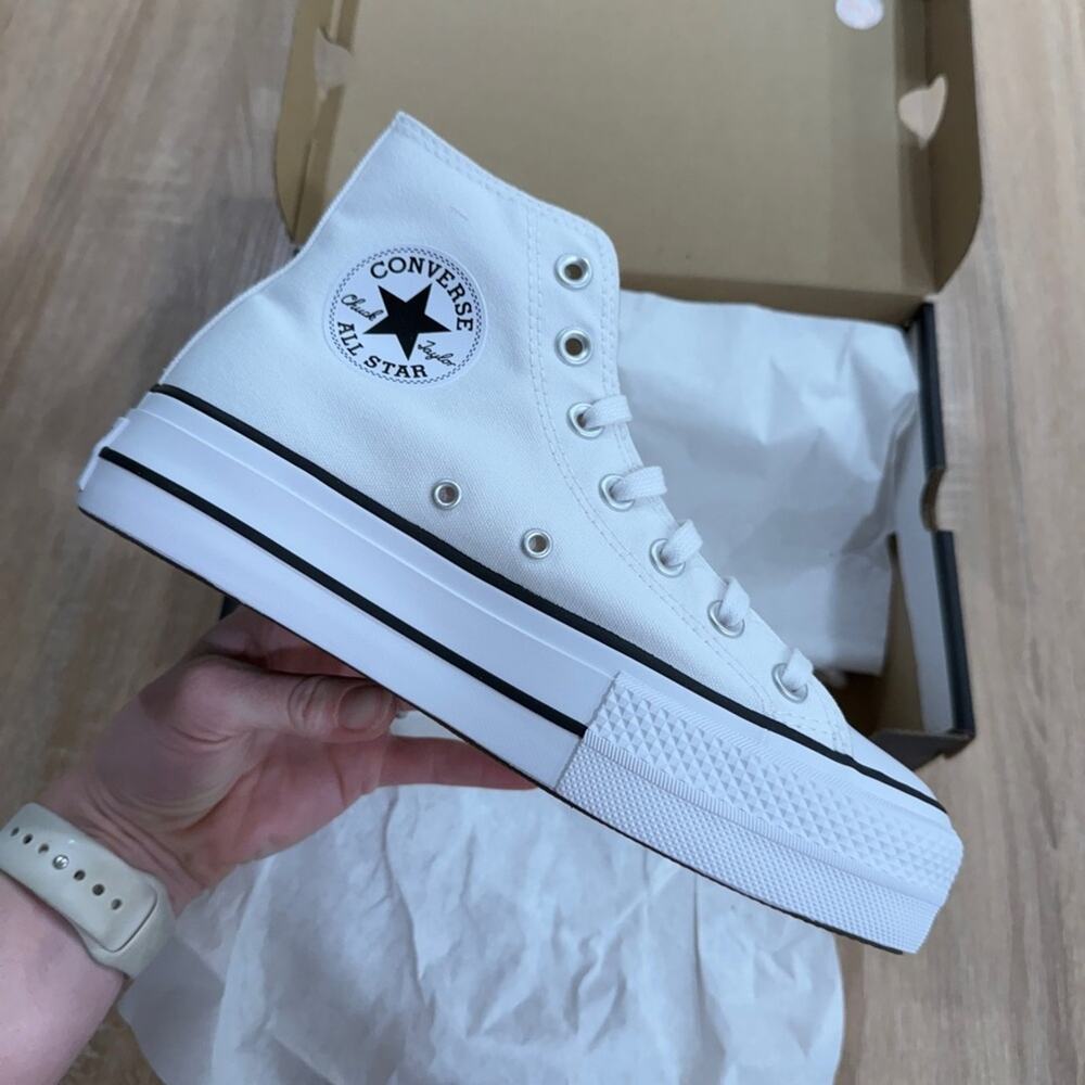NIB • Chuck Taylor All Star Lift White Platform Canvas Size: 7